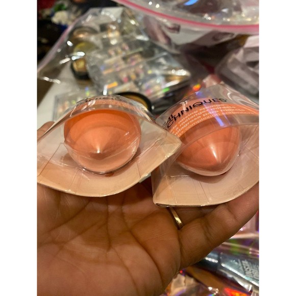 Lot of 2 Real Techniques 2 in 1 miracle mixing sponge For Face 01956 - Picture 5 of 8